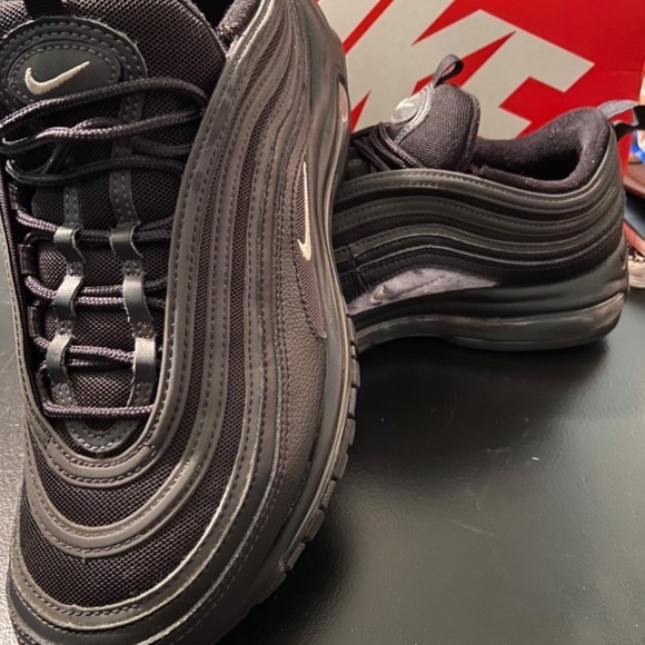 Selling these they don’t fit me anymore got some new ones